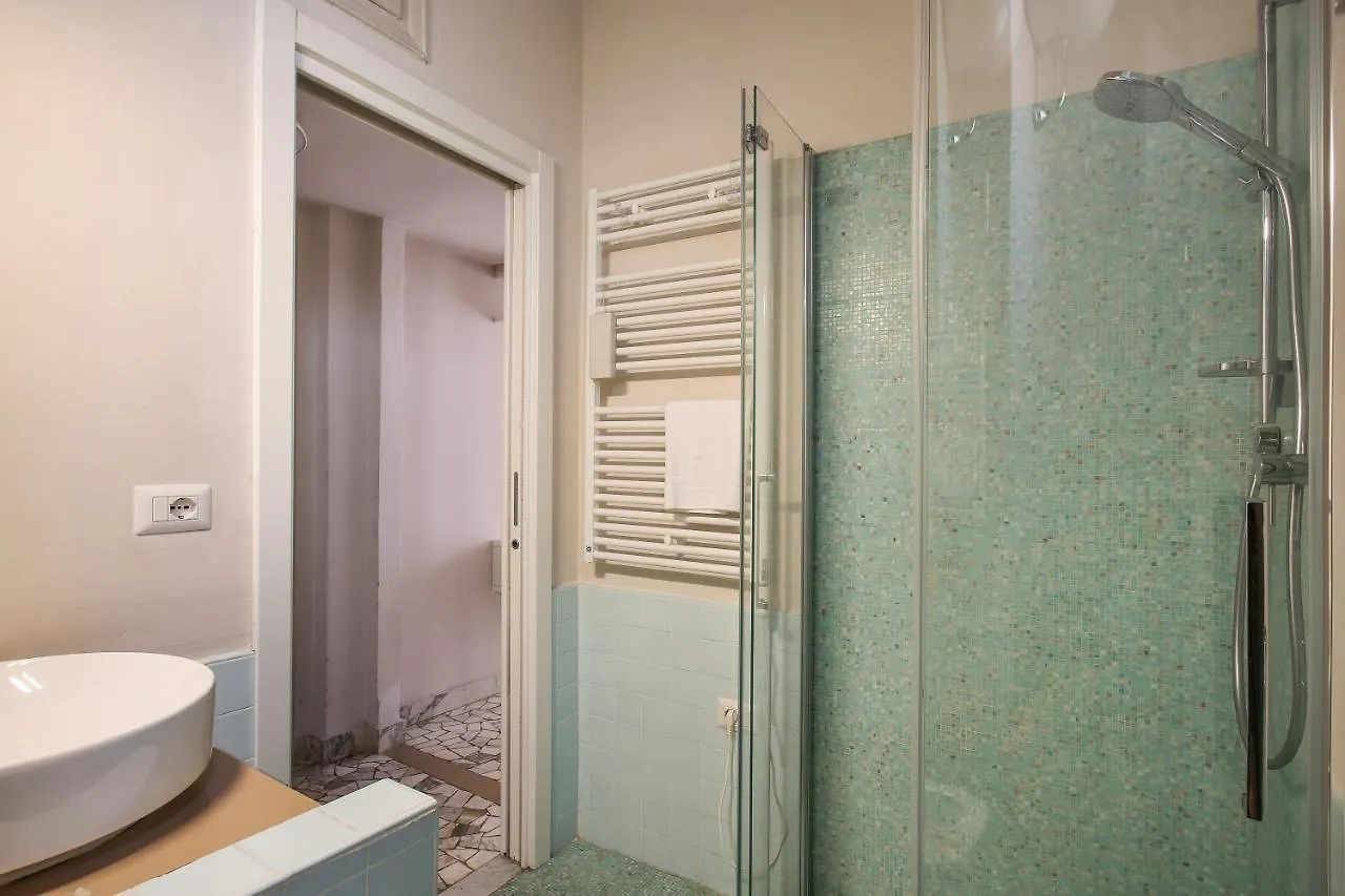 The Red Loft In Ponte Vecchio N.2 Apartment Florence